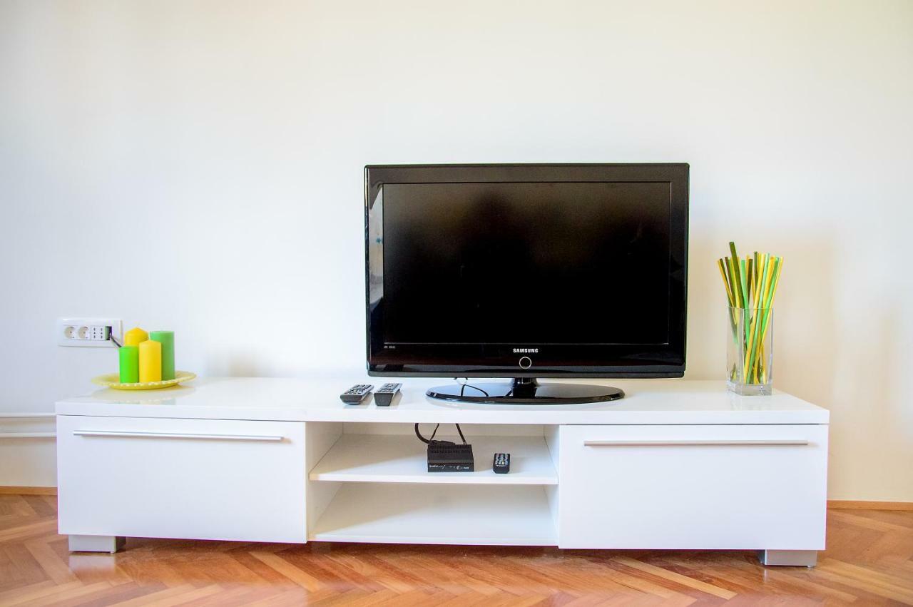 Apartment Family Time Umag Luaran gambar